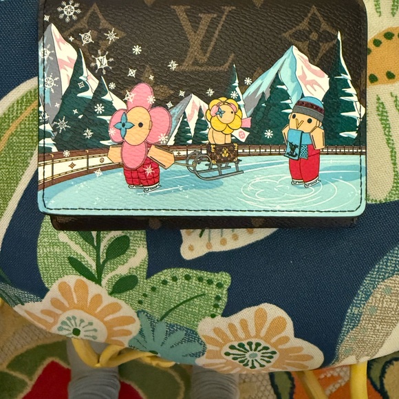 Louis Vuitton Authentic Rare Animation Xmas Vivienne Victorine Wallet Colorful - Picture 3 of 6